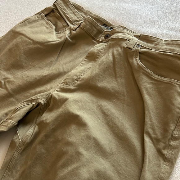 Duluth Trading Co Flex Fire Hose Standard Fit 5-Pocket, Size 40 x 30 - Picture 8 of 15